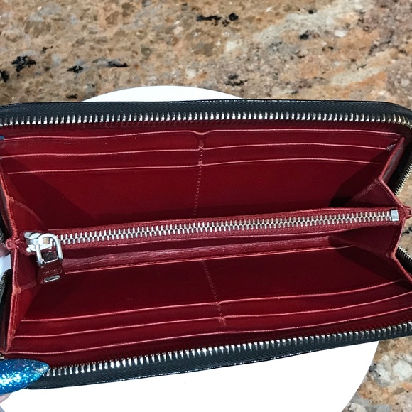 PRADA Vernice Studded Saffiano Leather Zip Around Wallet π€©π₯ - Picture 6 of 17